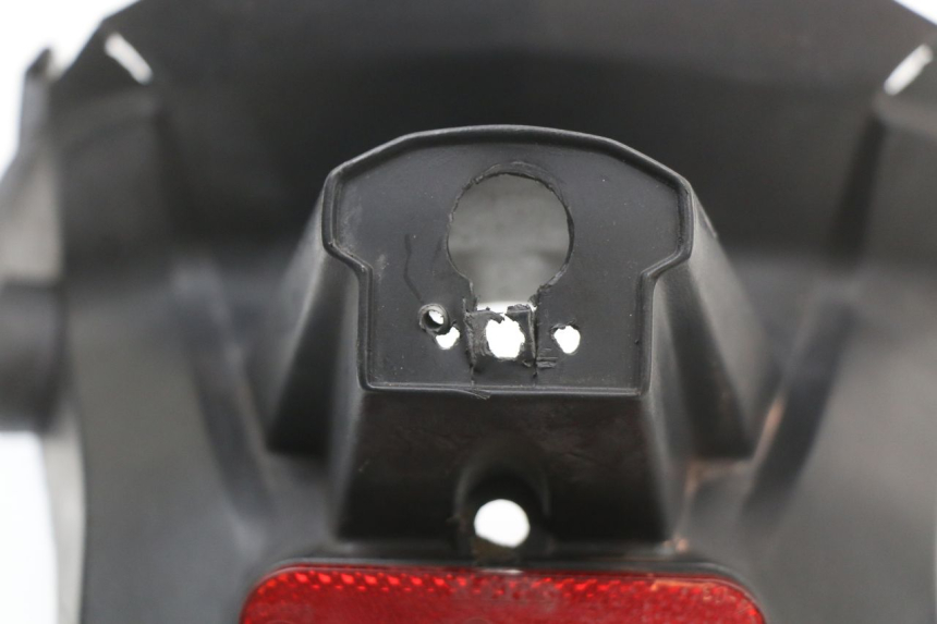 photo de ALETA TRASERA PEUGEOT TWEET 125 (2018 - 2021) - Primer plano técnico