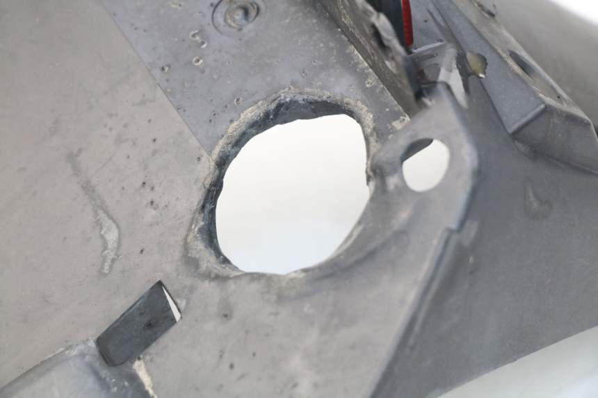 photo de GUARDABARROS TRASERO PEUGEOT V-CLIC VCLIC 50 (2007 - 2013) - Detalle de la pieza