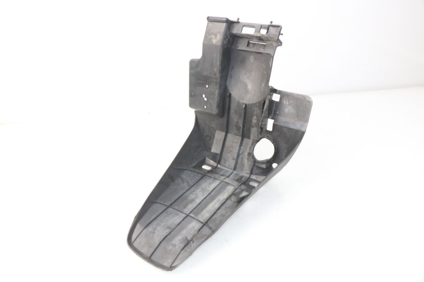 photo de GUARDABARROS TRASERO PEUGEOT V-CLIC VCLIC 50 (2007 - 2013) - Primer plano técnico