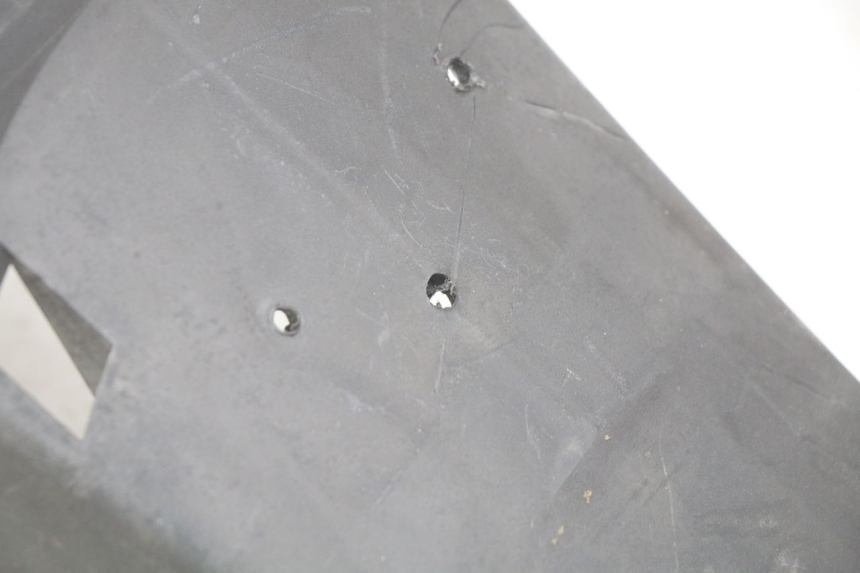 photo de GUARDABARROS TRASERO PEUGEOT V-CLIC VCLIC 50 (2007 - 2013) - Primer plano técnico