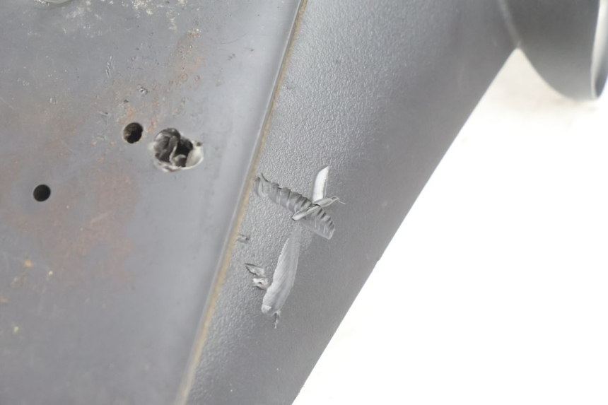photo de ALETA TRASERA PIAGGIO VESPA PRIMAVERA 2T 50 (2013 - 2018) - Zoom estado de uso