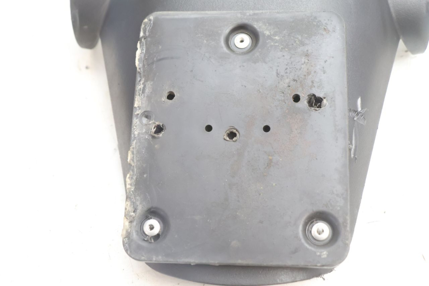 photo de ALETA TRASERA PIAGGIO VESPA PRIMAVERA 2T 50 (2013 - 2018) - Primer plano técnico