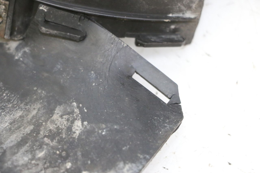 photo de ALETA TRASERA PEUGEOT VIVACITY NEW 4T 50 (2008 - 2017) - Otra perspectiva