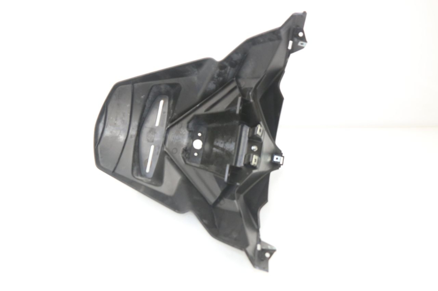 photo de ALETA TRASERA YAMAHA XMAX X-MAX ABS 125 (2014 - 2016) - Zoom estado de uso