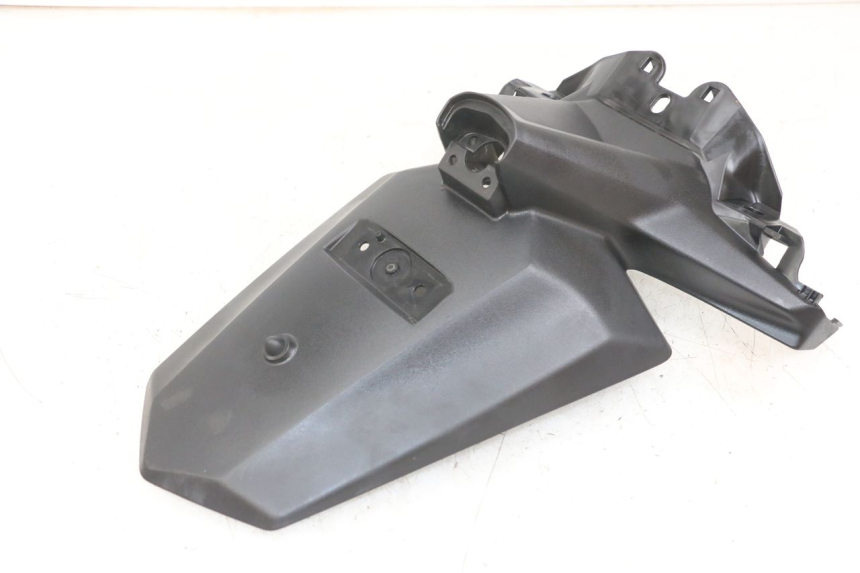 photo de GUARDABARROS TRASERO YAMAHA XMAX X-MAX ABS 125 (2017 - 2020) - Detalle de la pieza