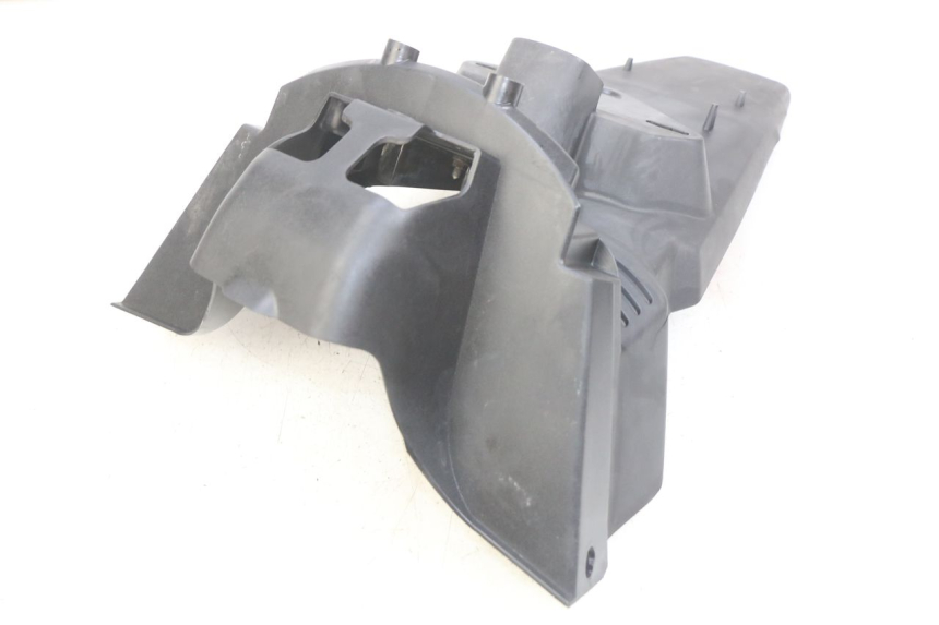 photo de GUARDABARROS TRASERO YAMAHA XMAX X-MAX 125 (2006 - 2009) - Primer plano técnico