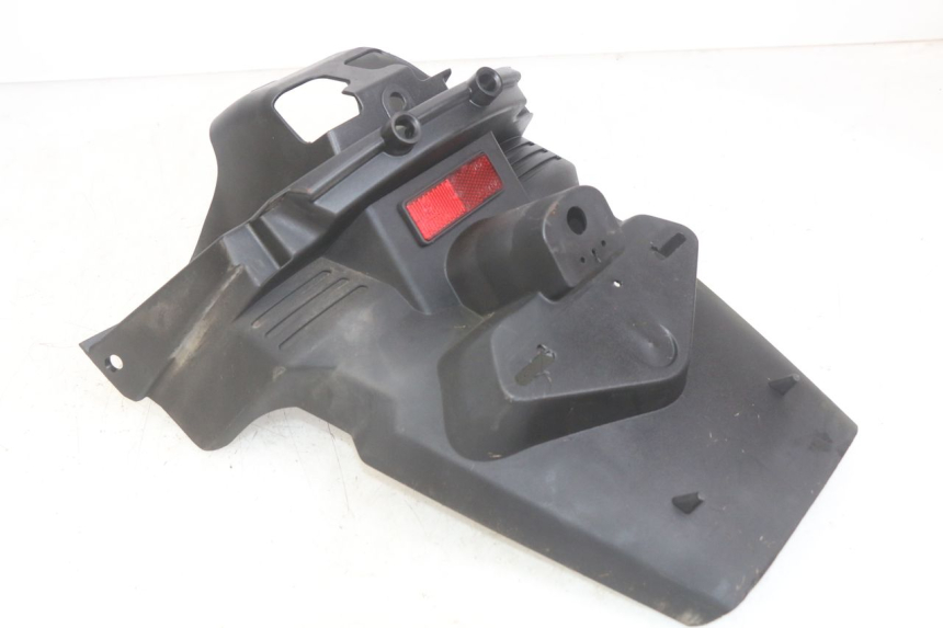 photo de GUARDABARROS TRASERO YAMAHA XMAX X-MAX 125 (2006 - 2009) - Primer plano técnico