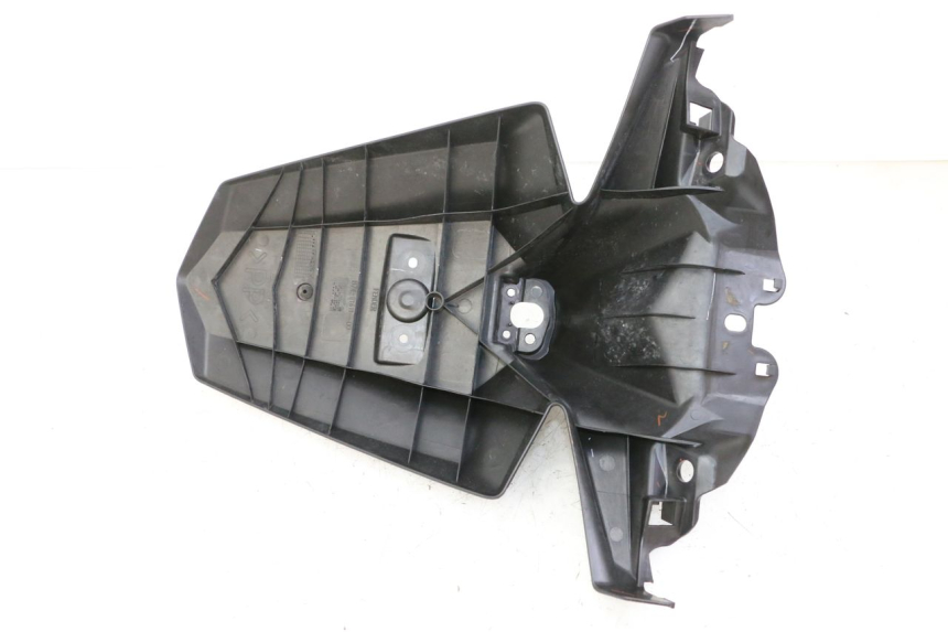 photo de ALETA TRASERA YAMAHA XMAX X-MAX 125 (2021 - 2025) - Detalle de la pieza