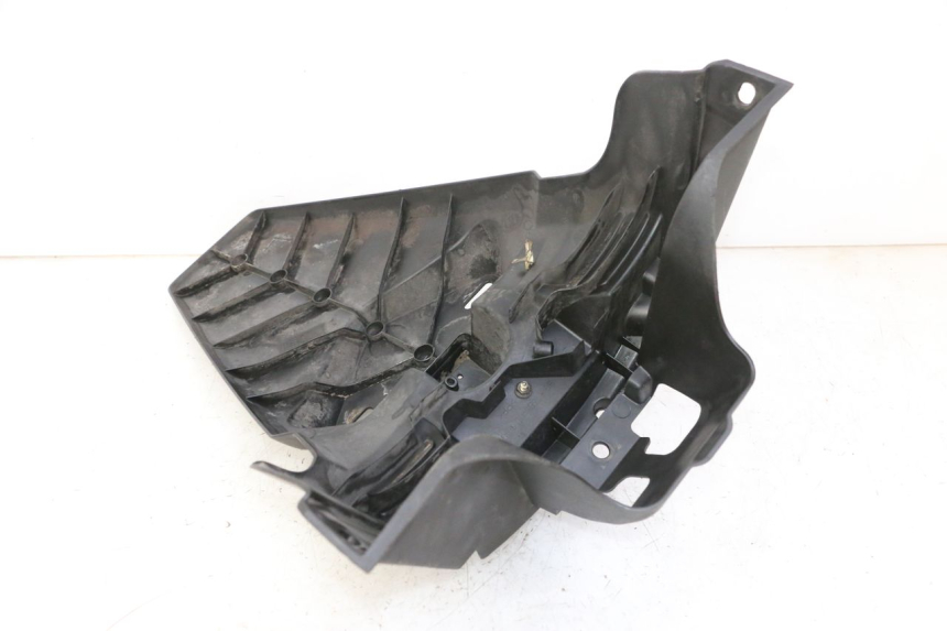 photo de GUARDABARROS TRASERO YAMAHA X-MAX XMAX 250 (2006 - 2009) - Detalle de la pieza