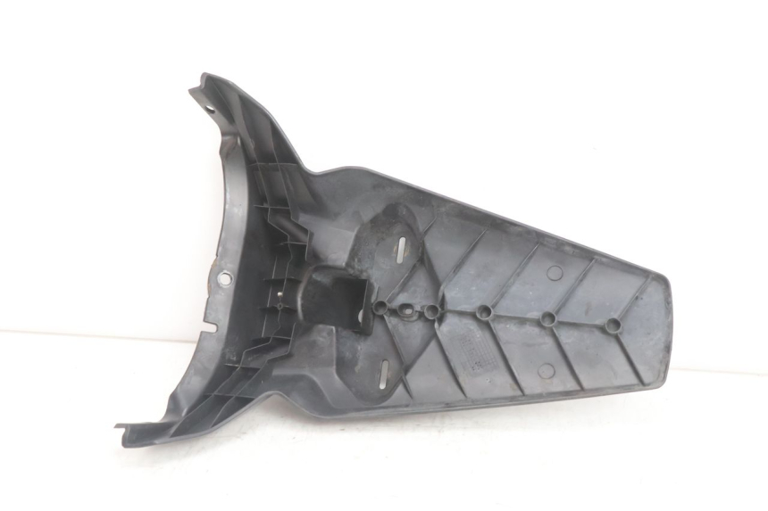 photo de GUARDABARROS TRASERO YAMAHA X-MAX XMAX 125 (2010 - 2013) - Primer plano técnico