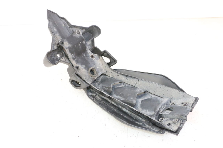 photo de ALETA TRASERA YAMAHA XJ6 ABS 600 (2008 - 2016) - Detalle de la pieza