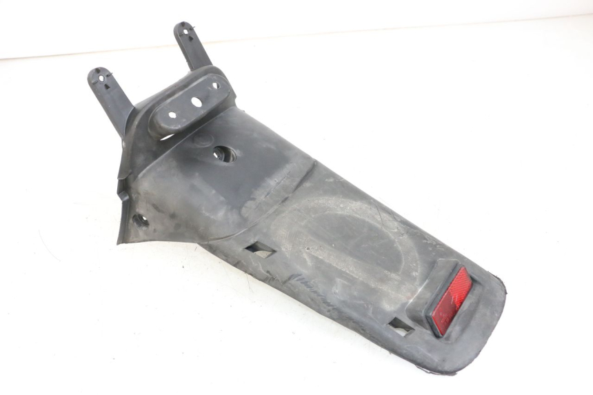 photo de ALETA TRASERA YAMAHA YN NEO'S 50 (1997 - 2004) - Detalles de los puntos de fijación