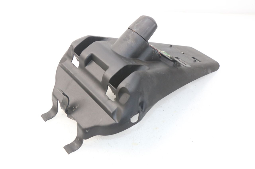 photo de ALETA TRASERA YAMAHA YP MAJESTY 125 (2007 - 2010) - Otra perspectiva