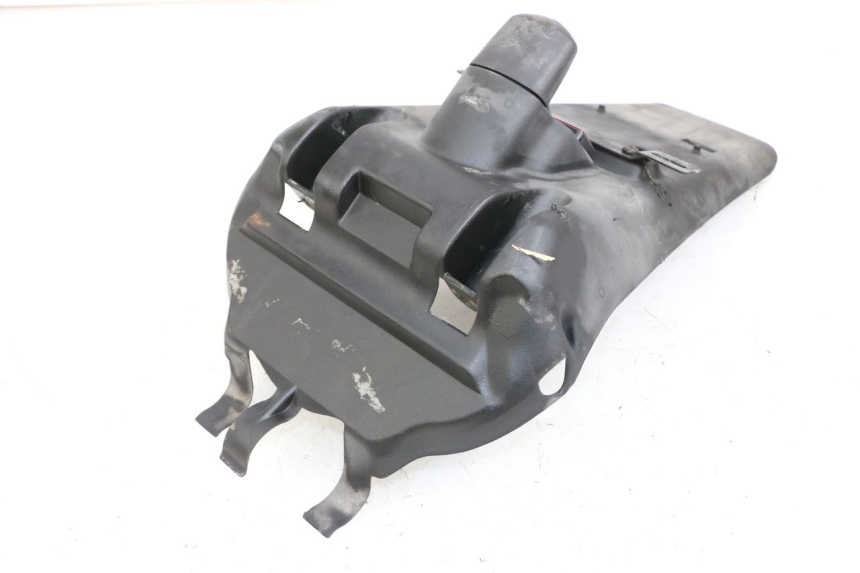 photo de ALETA TRASERA YAMAHA YP MAJESTY 125 (2002 - 2006) - Zoom estado de uso