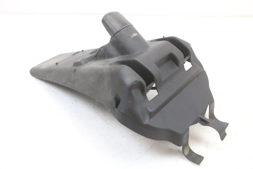 photo de ALETA TRASERA YAMAHA YP MAJESTY 125 (2002 - 2006) - Zoom estado de uso