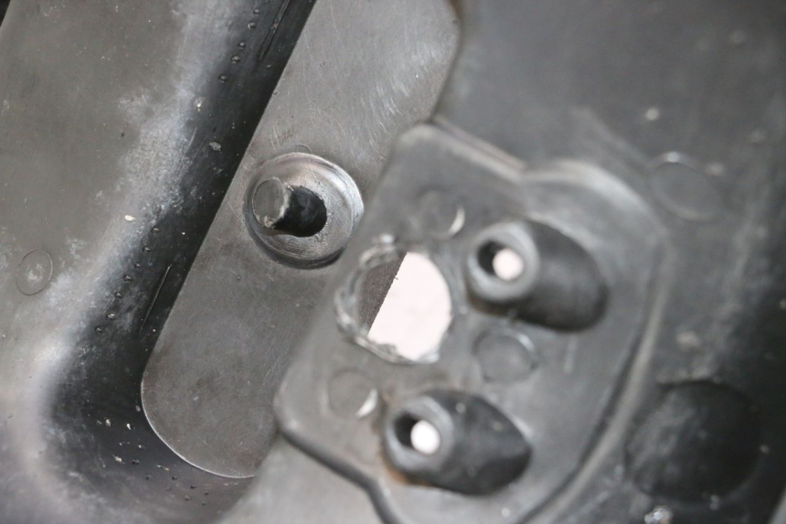 photo de ALETA TRASERA PIAGGIO ZIP IGET 4T 50 (2021 - 2023) - Primer plano técnico