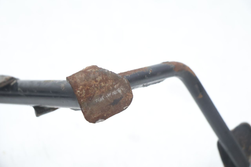 photo de CABALLETE CENTRAL KEEWAY F-ACT NAKED 50 (2009 - 2014) - Primer plano técnico