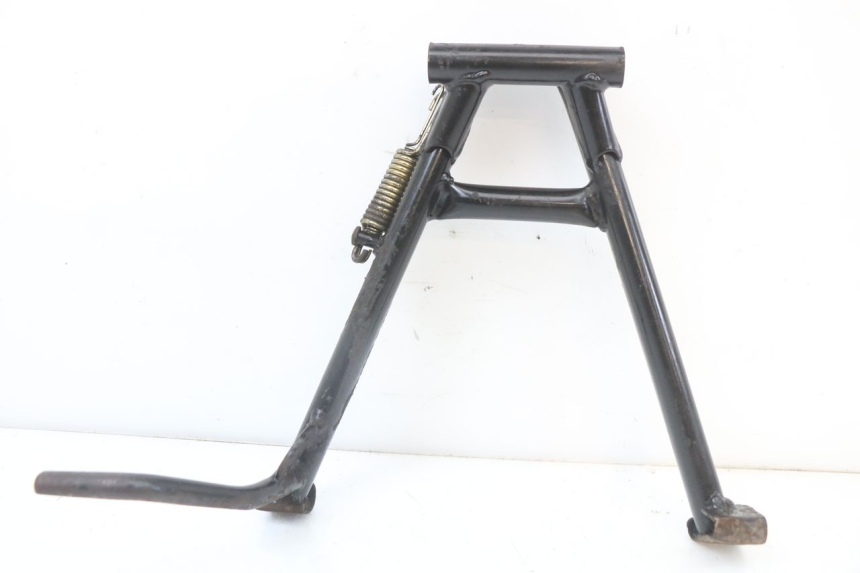 photo de CABALLETE CENTRAL HYOSUNG GF 125 (2001 - 2005) - Otra perspectiva