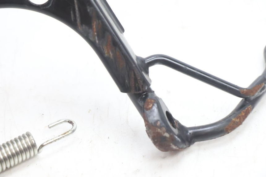 photo de CABALLETE CENTRAL PEUGEOT KISBEE 2T 50 (2018 - 2022) - Detalle de la pieza