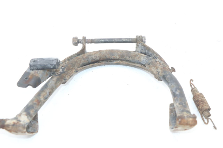 photo de CABALLETE CENTRAL RENAULT KOURANOS 125 (2001 - 2004) - Detalles de los puntos de fijación