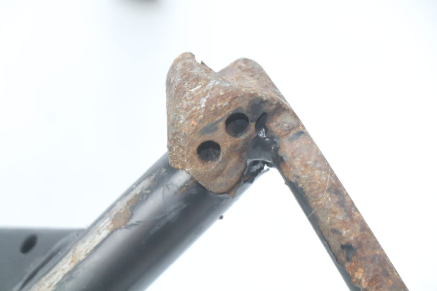 photo de PATA CENTRAL. PEUGEOT LUDIX 2 PRO 4T 50 (2008 - 2013) - Zoom estado de uso