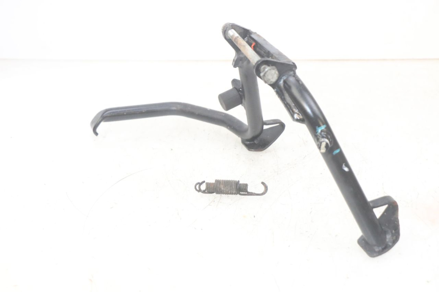 photo de CABALLETE CENTRAL PIAGGIO MP3 HPE 300 (2019 - 2026) - Otra perspectiva