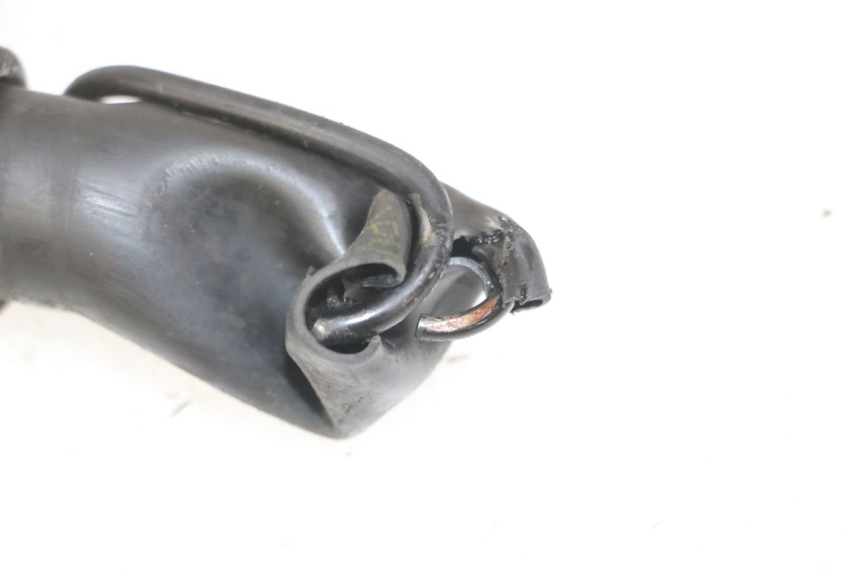 photo de CABALLETE CENTRAL PIAGGIO MP3 500 (2011 - 2015) - Estado de la superficie y material