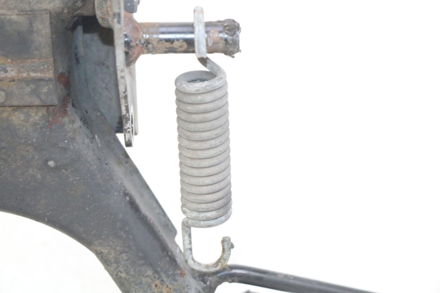 photo de PATA CENTRAL. PEUGEOT SATELIS 125 (2010 - 2012) - Marcados y referencias originales