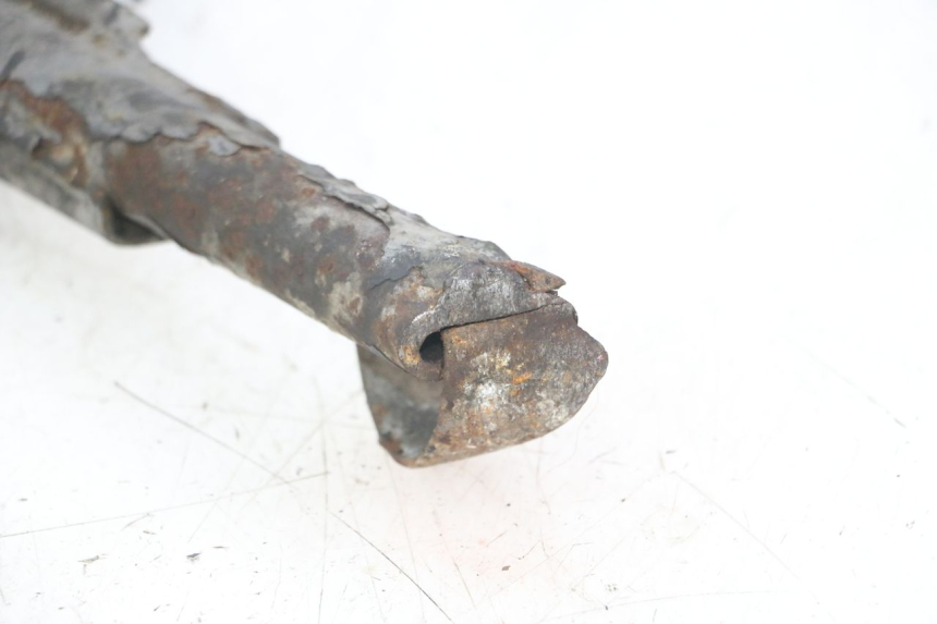 photo de CABALLETE CENTRAL PEUGEOT SATELIS 125 (2013 - 2018) - Otra perspectiva