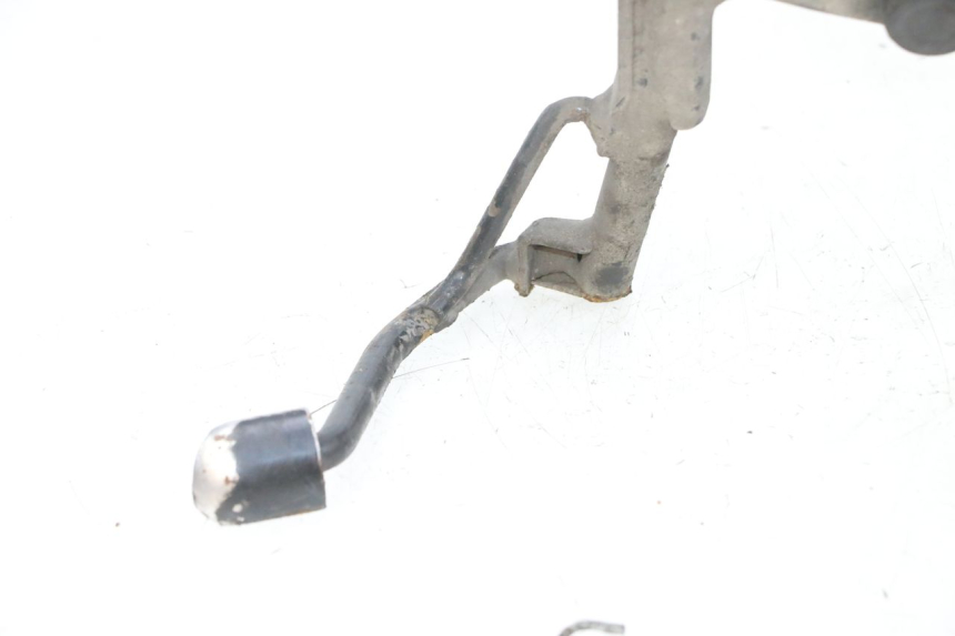 photo de CABALLETE CENTRAL PEUGEOT SPEEDFIGHT 4 4T EFI 50 (2021 - 2025) - Detalles de los puntos de fijación