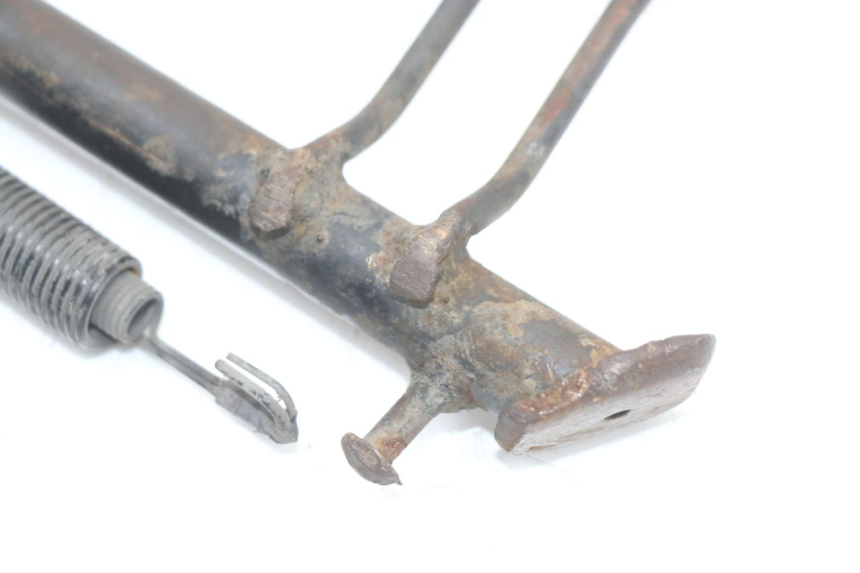 photo de CABALLETE CENTRAL KYMCO SUPER 8 4T 50 (2021 - 2024) - Detalles de los puntos de fijación