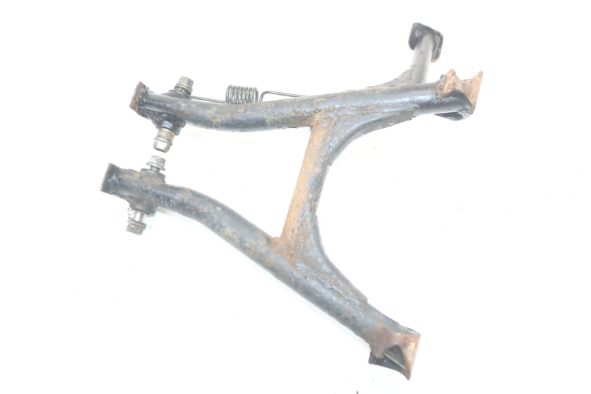 photo de CABALLETE CENTRAL SUZUKI GS F 500 (2004 - 2007) - Detalle de la pieza