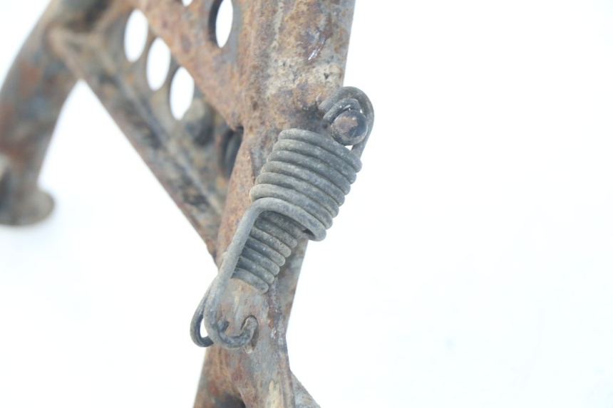 photo de CABALLETE CENTRAL SUZUKI UC EPICURO 125 (1999 - 2003) - Otra perspectiva