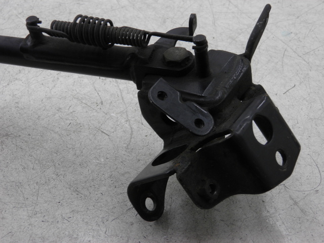 photo de CABALLETE LATERAL SUZUKI BURGMAN EXECUTIVE 650 (2008 - 2010) - Otra perspectiva