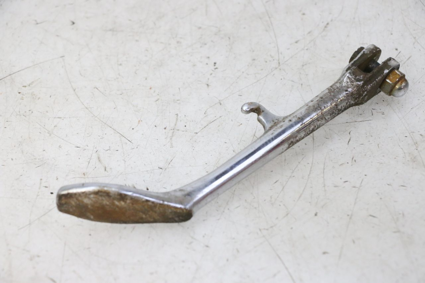 photo de Pata de cabra HYOSUNG GV AQUILA 125 (2000 - 2009) - Primer plano técnico