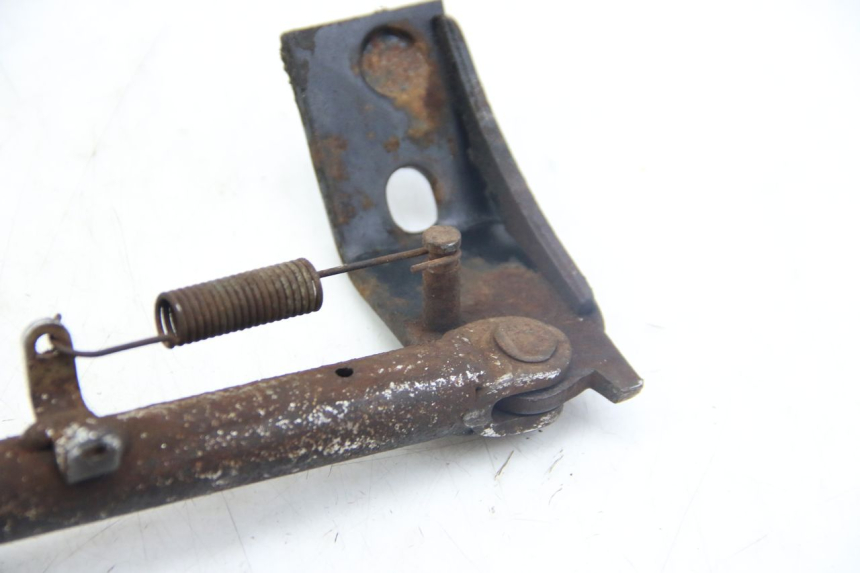 photo de PATA LATERAL MBK BOOSTER SPIRIT 50 (1999 - 2003) - Primer plano técnico