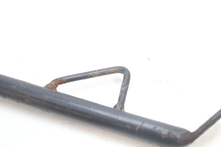 photo de CABALLETE LATERAL KEEWAY F-ACT NAKED 50 (2009 - 2014) - Primer plano técnico