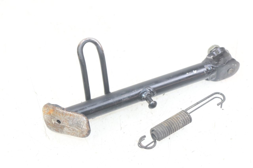 photo de PATA LATERAL SYM FIDDLE 3 III 125 (2014 - 2020) - Detalle de la pieza