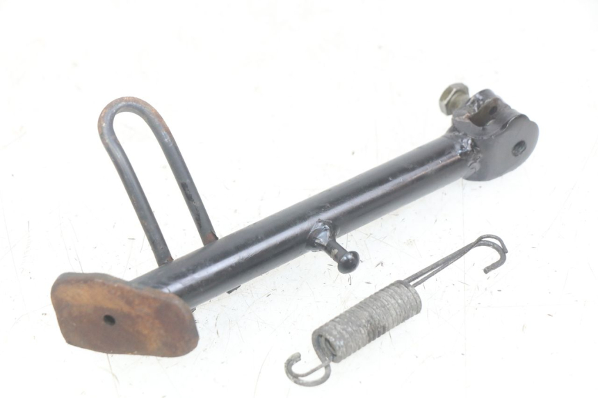 photo de PATA LATERAL SYM FIDDLE 3 III 125 (2014 - 2020) - Detalle de la pieza