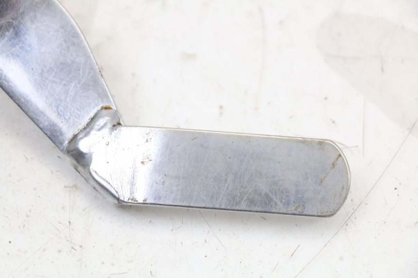 photo de CABALLETE LATERAL HARLEY DAVIDSON SPORTSTER XL CUSTOM 883 (1999 - 2006) - Primer plano técnico