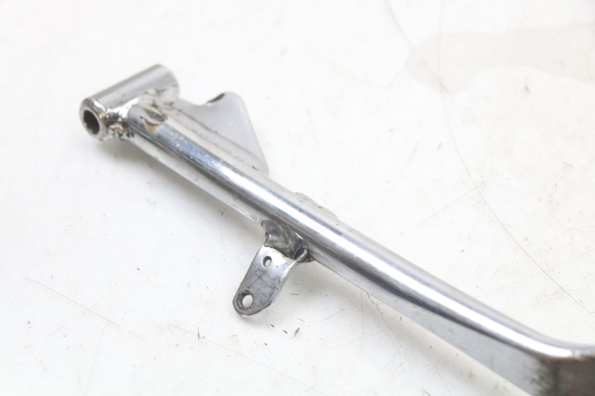 photo de CABALLETE LATERAL HARLEY DAVIDSON SPORTSTER XL CUSTOM 883 (1999 - 2006) - Detalles de los puntos de fijación