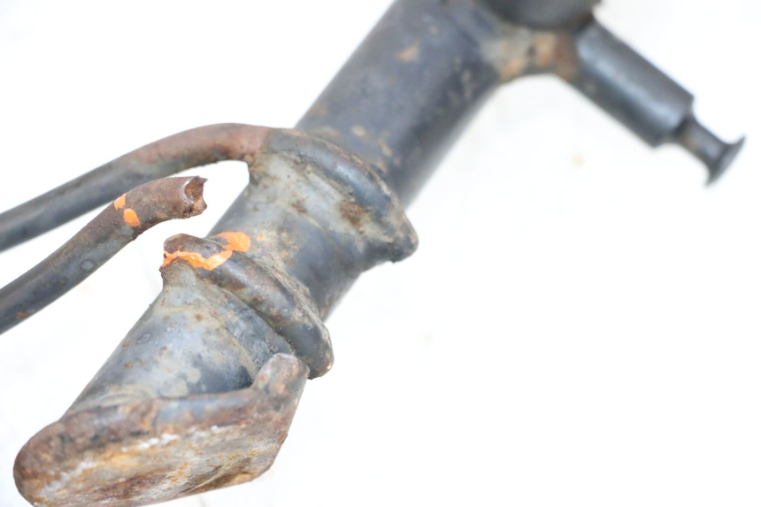 photo de CABALLETE LATERAL PIAGGIO VESPA GTS SUPER IE 125 (2009 - 2016) - Zoom estado de uso