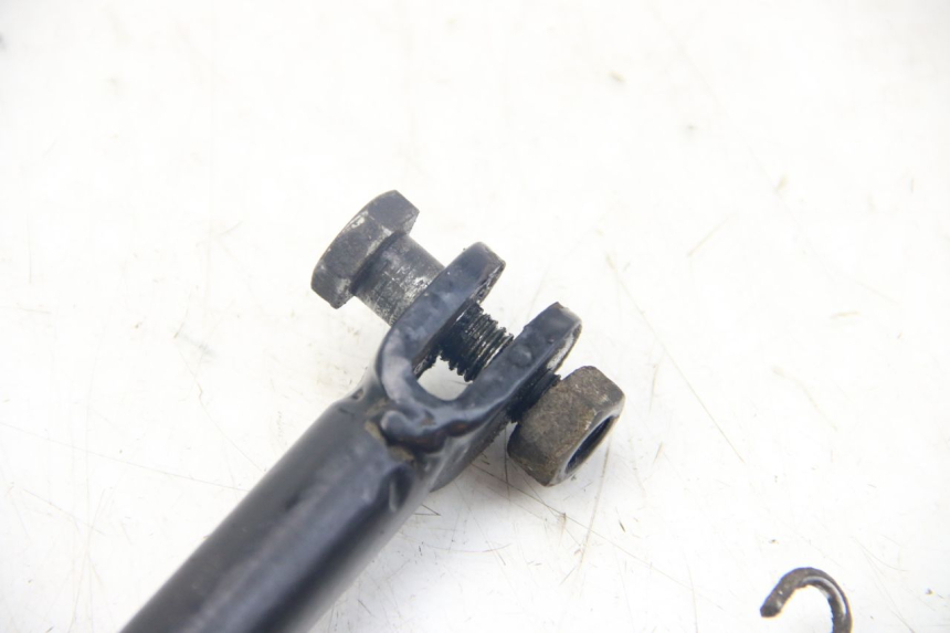 photo de PATA LATERAL PEUGEOT VIVACITY NEW 4T 50 (2008 - 2017) - Otra perspectiva