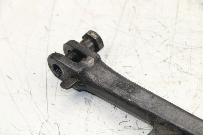 photo de CABALLETE LATERAL KAWASAKI ZEPHYR 550 (1991 - 1998) - Primer plano técnico