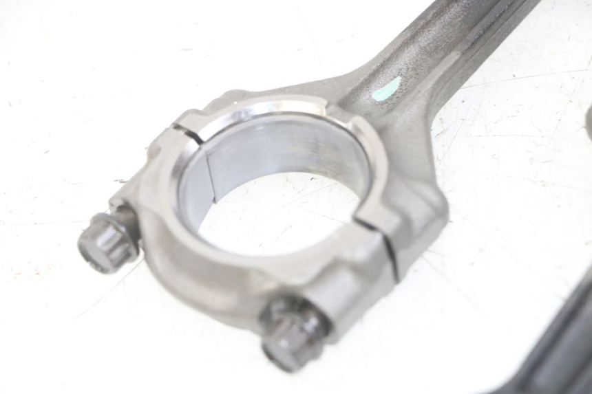 photo de BIELA HONDA CB R 1000 (2018 - 2023) - Otra perspectiva