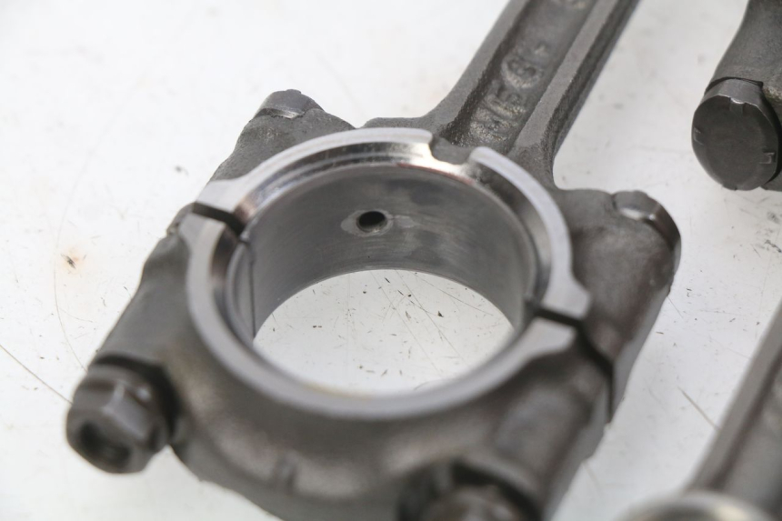 photo de BIELA HONDA CBRF CBR-F PC41 600 (2011 - 2013) - Otra perspectiva