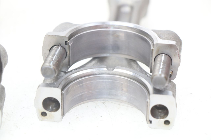 photo de BIELA BMW F GS K81 850 (2018 - 2023) - Primer plano técnico