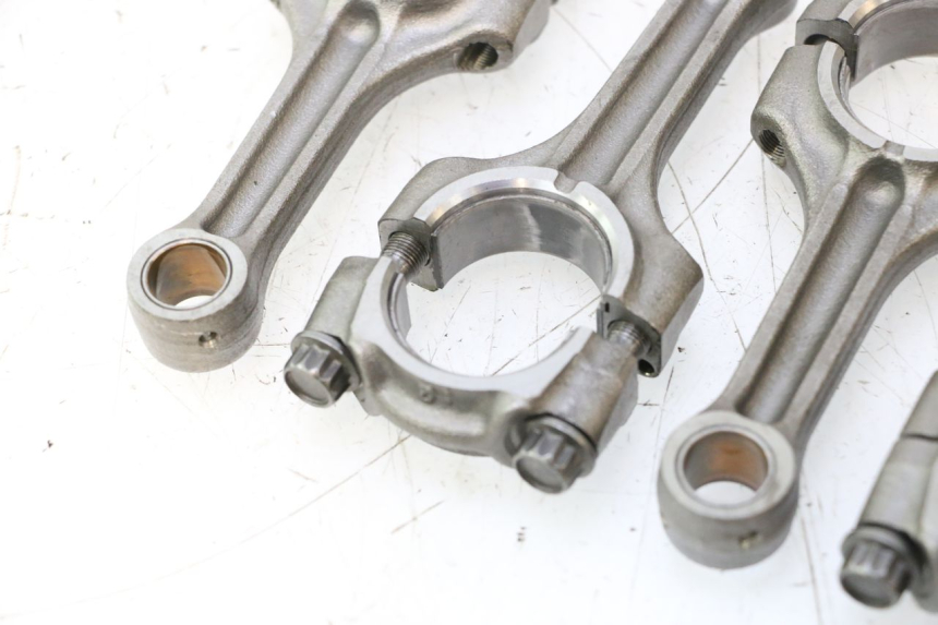 photo de BIELA SUZUKI GSR 600 (2005 - 2012) - Zoom estado de uso