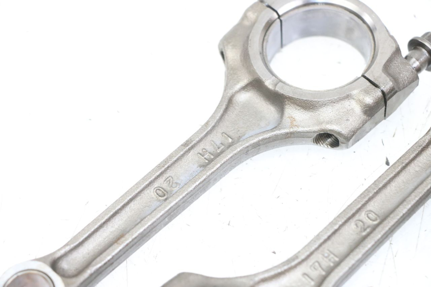 photo de BIELA SUZUKI GSX F GSXF 650 (2007 - 2015) - Características distintivas