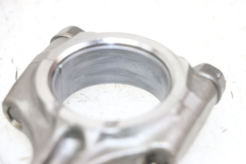 photo de BIELA SUZUKI SV S 650 (1999 - 2002) - Detalles de los puntos de fijación